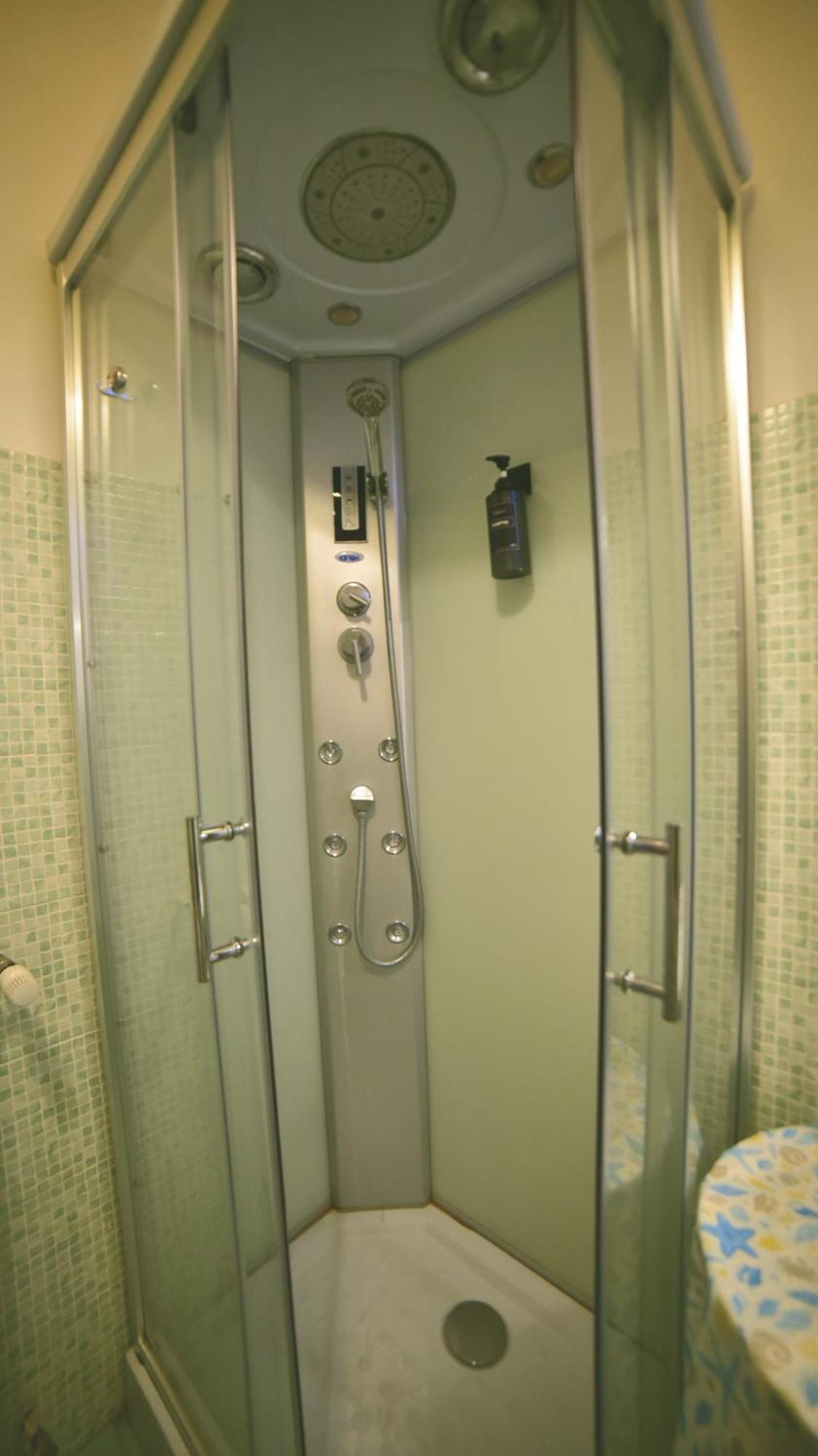 Barcolana Lodge - Hostel Trieste Dış mekan fotoğraf